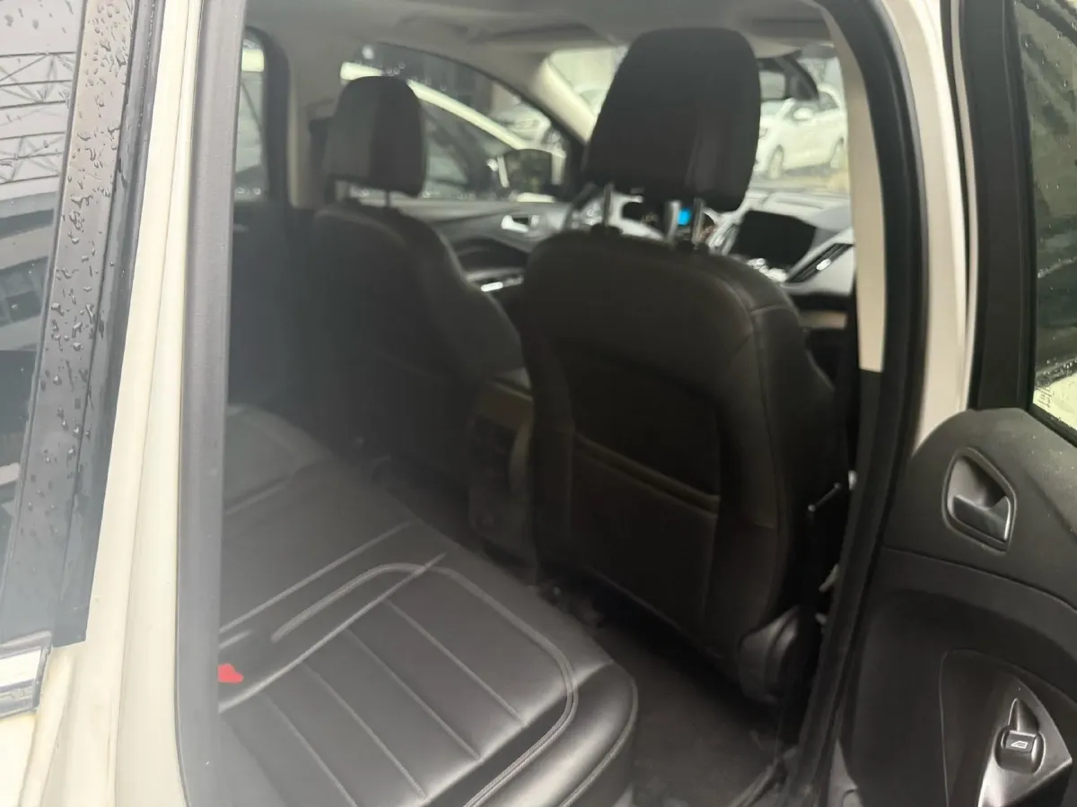 2018 Nissan Terra 2.5L 184HP L4 7AT,autocango,china used car exporter,china ev exporter,chinese used car exporter,chinese used ev exporter