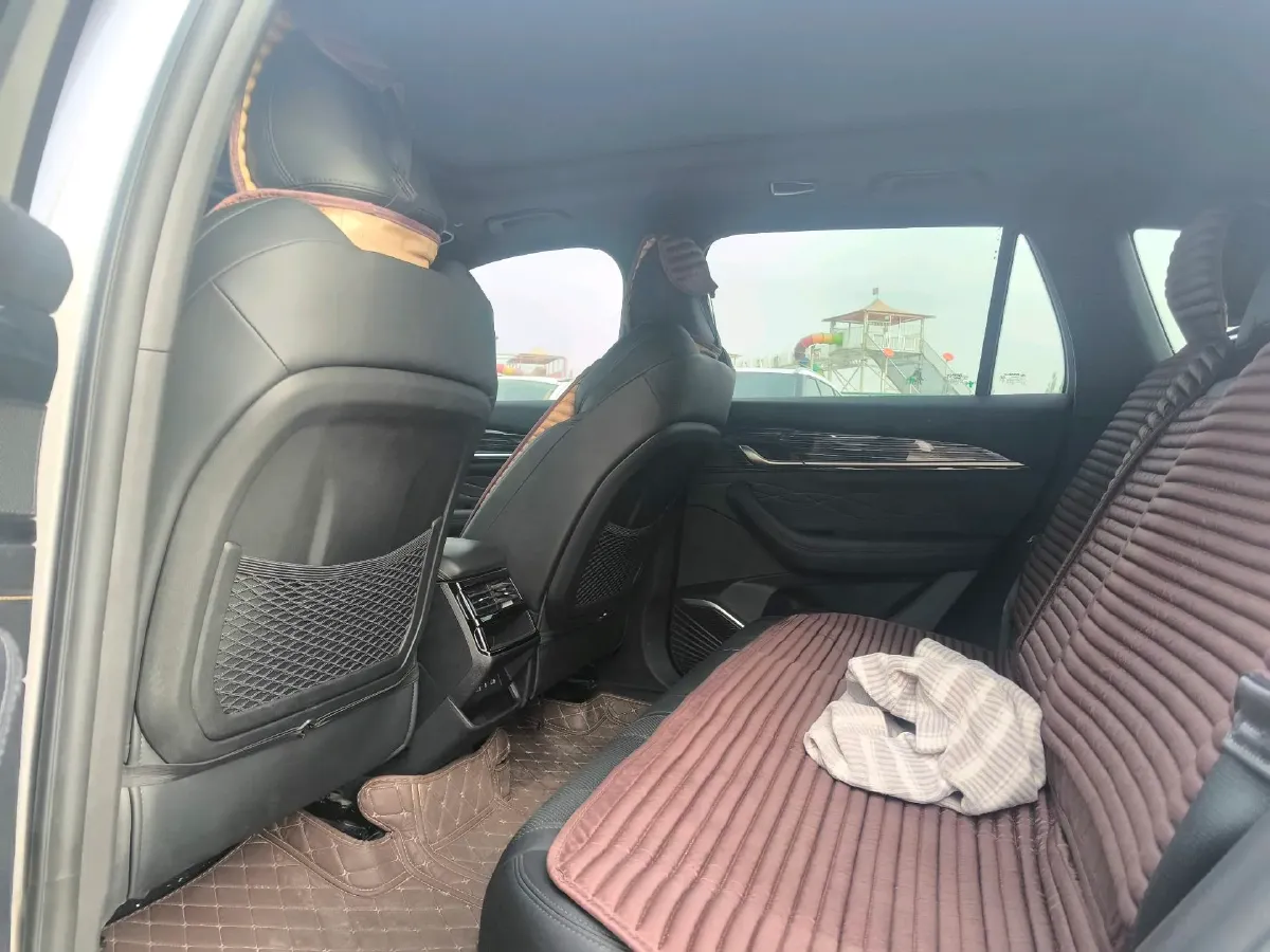 2024 Geely Monjaro 2.0T 218HP L4 7DCT,autocango,china used car exporter,china ev exporter,chinese used car exporter,chinese used ev exporter