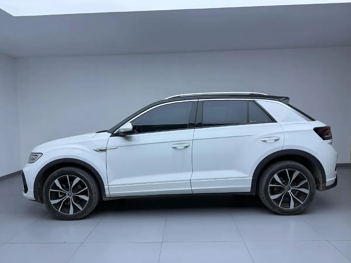 2024 Volkswagen T-Roc 1.5T 160HP L4 7DCT,autocango,china used car exporter,china ev exporter,chinese used car exporter,chinese used ev exporter