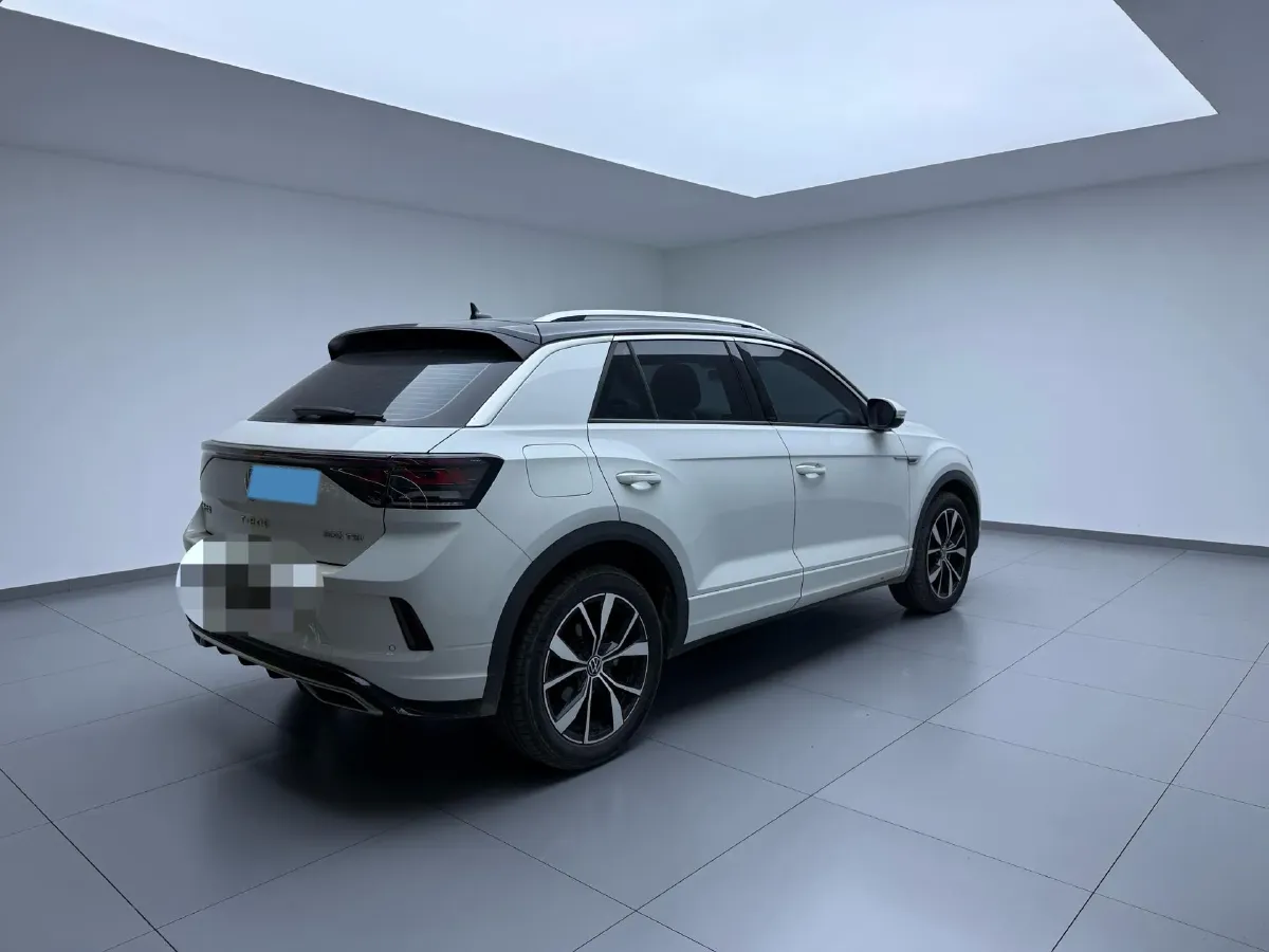 2024 Volkswagen T-Roc 1.5T 160HP L4 7DCT,autocango,china used car exporter,china ev exporter,chinese used car exporter,chinese used ev exporter