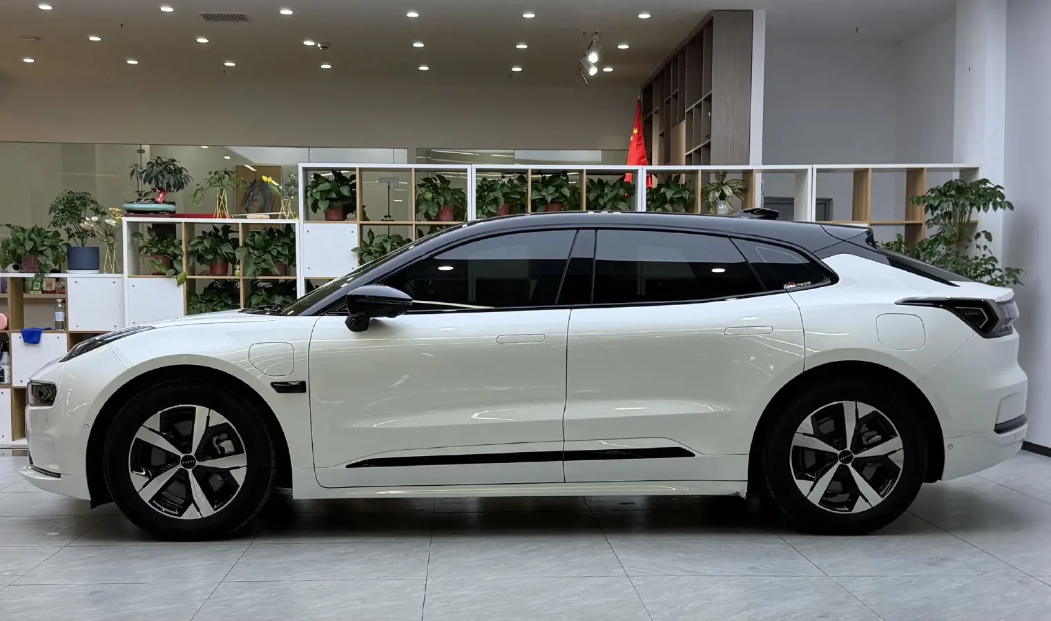 2023 Zeekr 001 BEV 86KWH,autocango,china used car exporter,china ev exporter,chinese used car exporter,chinese used ev exporter
