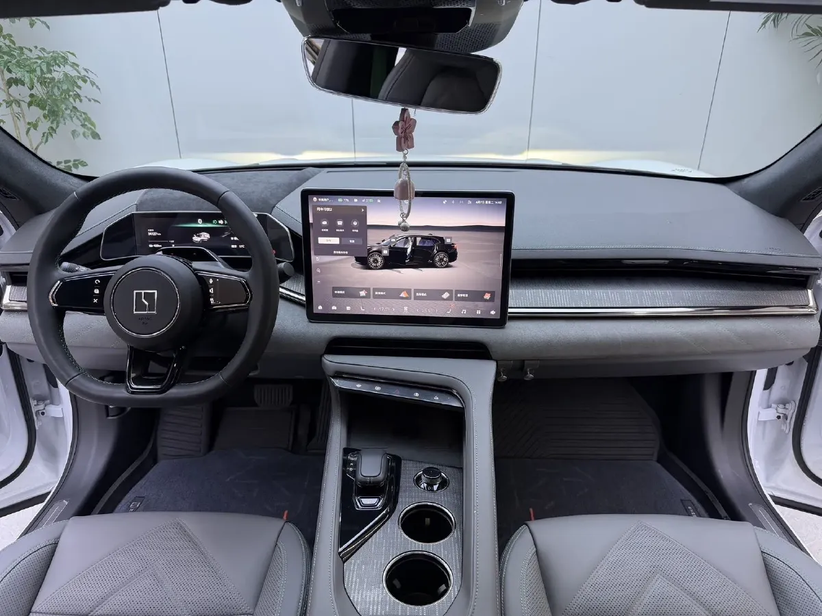 2023 Zeekr 001 BEV 86KWH,autocango,china used car exporter,china ev exporter,chinese used car exporter,chinese used ev exporter