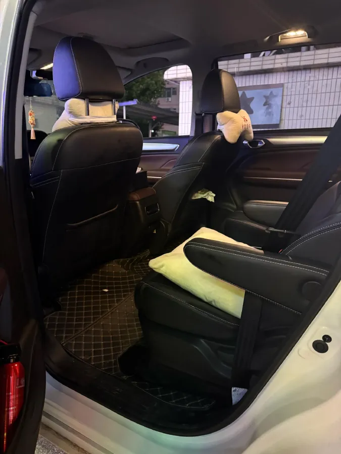 2023 GAC Trumpchi M6 1.5T 177HP L4 7DCT,autocango,china used car exporter,china ev exporter,chinese used car exporter,chinese used ev exporter