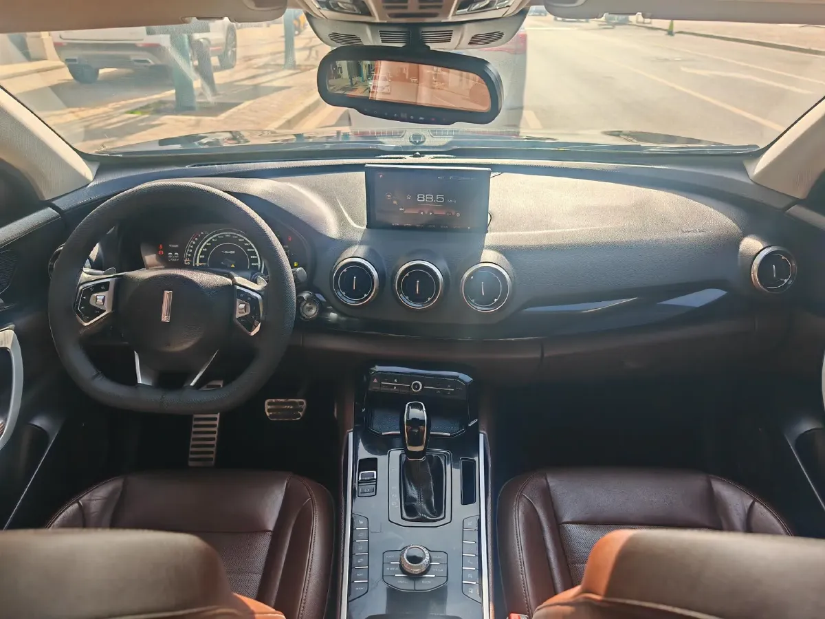 2017 WEY VV7 2.0T 234HP L4 7DCT,autocango,china used car exporter,china ev exporter,chinese used car exporter,chinese used ev exporter