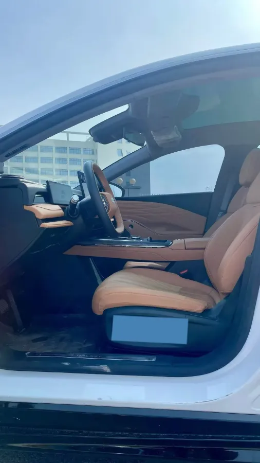 2025 Geely Galaxy Starshine 8 1.5L 112HP L4 1DHT PHEV,autocango,china used car exporter,china ev exporter,chinese used car exporter,chinese used ev exporter