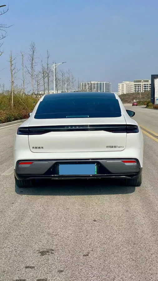 2025 Geely Galaxy Starshine 8 1.5L 112HP L4 1DHT PHEV,autocango,china used car exporter,china ev exporter,chinese used car exporter,chinese used ev exporter