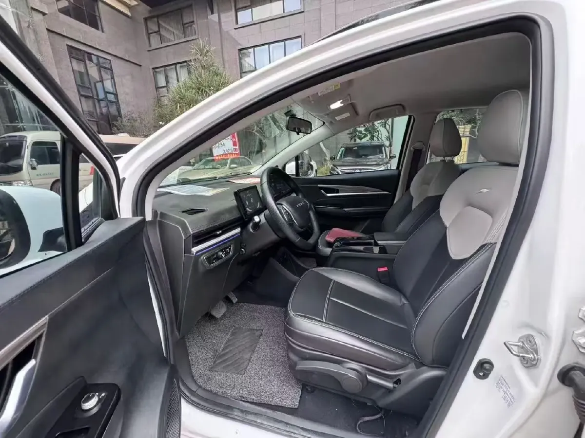 2023 BaoJun Cloud BEV 37.9KWH,autocango,china used car exporter,china ev exporter,chinese used car exporter,chinese used ev exporter