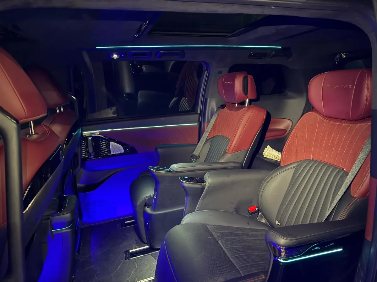 2024 GAC Trumpchi M8 2.0T 252HP L4 8AT,autocango,china used car exporter,china ev exporter,chinese used car exporter,chinese used ev exporter