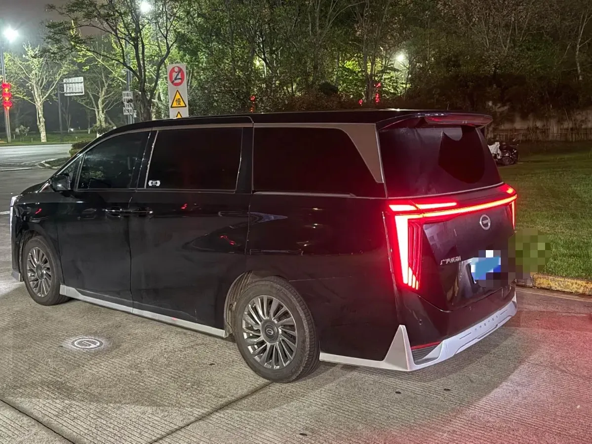 2024 GAC Trumpchi M8 2.0T 252HP L4 8AT,autocango,china used car exporter,china ev exporter,chinese used car exporter,chinese used ev exporter