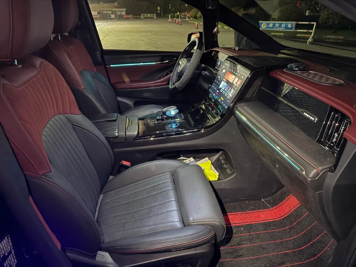 2024 GAC Trumpchi M8 2.0T 252HP L4 8AT,autocango,china used car exporter,china ev exporter,chinese used car exporter,chinese used ev exporter