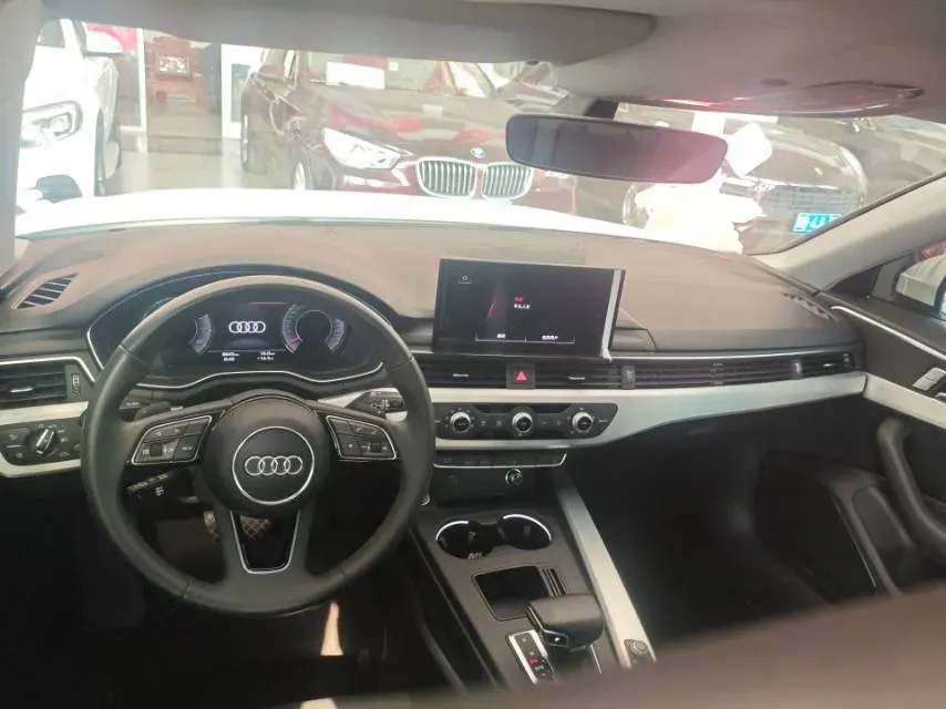 2024 Audi A4L 2.0T 190HP L4 7DCT,autocango,china used car exporter,china ev exporter,chinese used car exporter,chinese used ev exporter