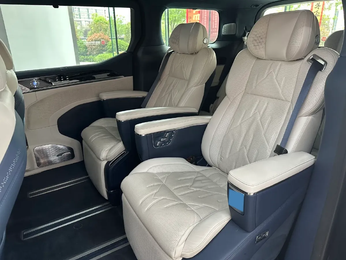 2024 Zeekr 009 BEV 108KWH,autocango,china used car exporter,china ev exporter,chinese used car exporter,chinese used ev exporter