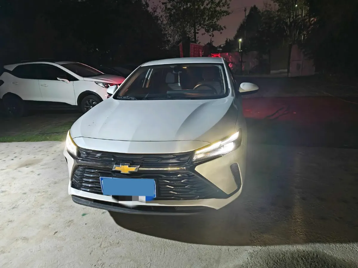 2024 Chevrolet Monza 1.5L 113HP L4 6DCT,autocango,china used car exporter,china ev exporter,chinese used car exporter,chinese used ev exporter