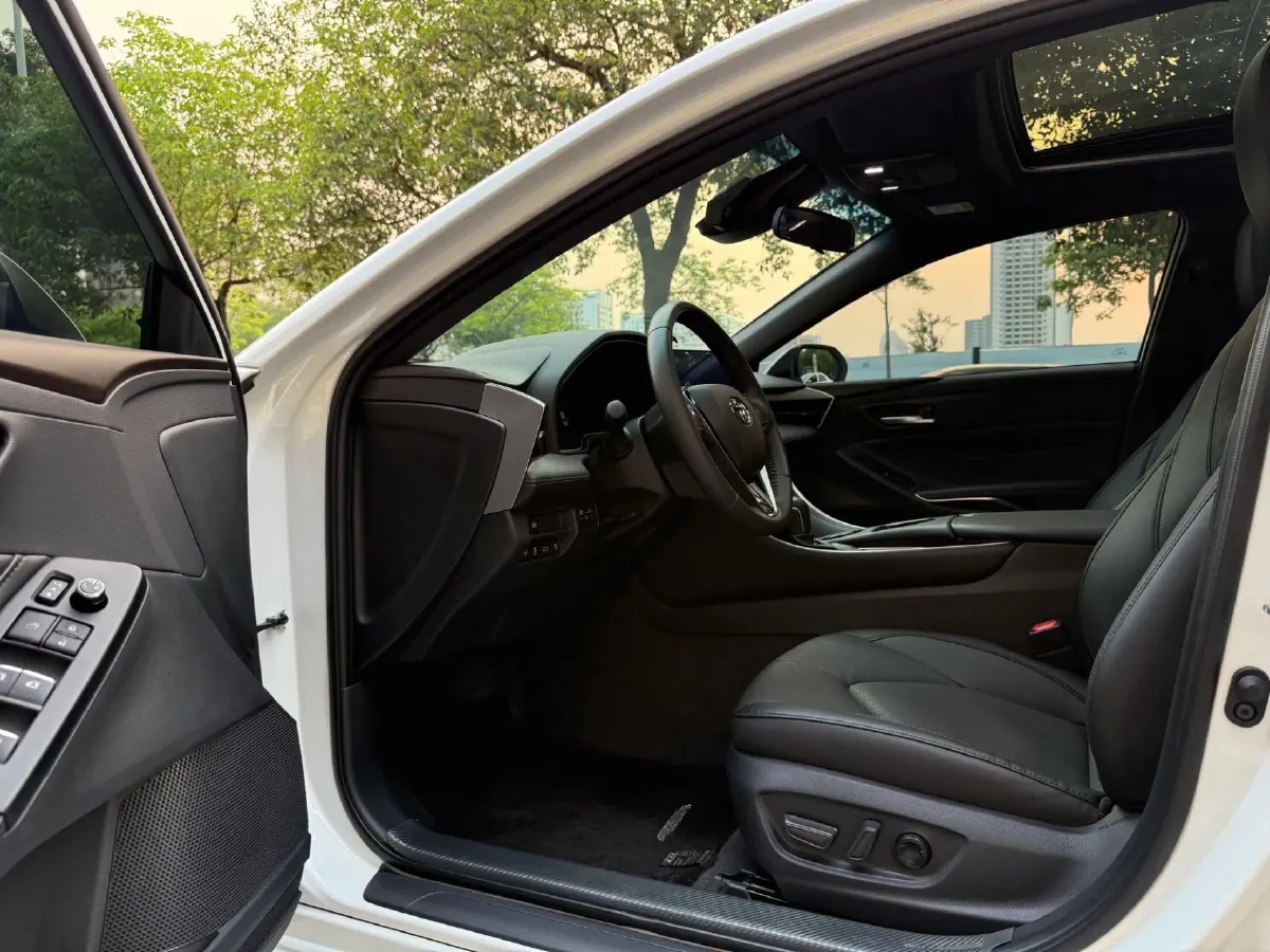 2023 Toyota Avalon 2.0L 177HP L4 CVT,autocango,china used car exporter,china ev exporter,chinese used car exporter,chinese used ev exporter