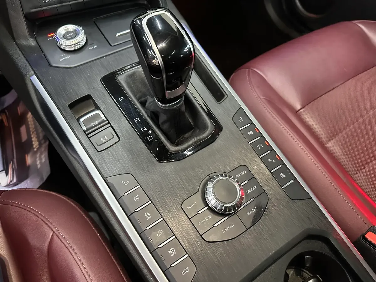 2018 WEY P8 2.0T 234HP L4 6DCT PHEV 12.96KWH,autocango,china used car exporter,china ev exporter,chinese used car exporter,chinese used ev exporter