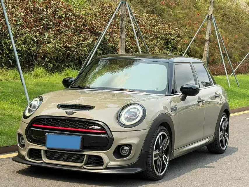 2020 MINI MINI 2.0T 192HP L4 7DCT,autocango,china used car exporter,china ev exporter,chinese used car exporter,chinese used ev exporter