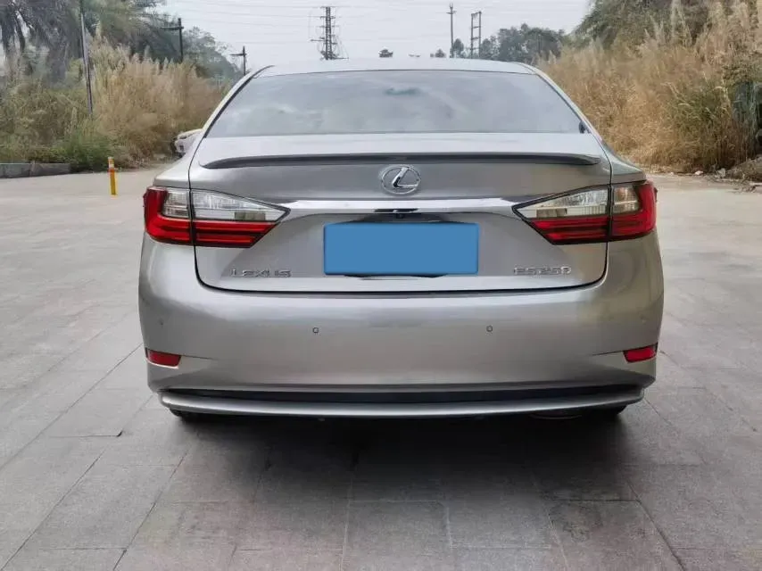 2017 Lexus ES 2.0L 167HP L4 6AT,autocango,china used car exporter,china ev exporter,chinese used car exporter,chinese used ev exporter