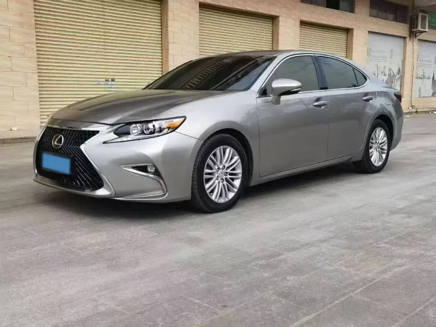 2017 Lexus ES 2.0L 167HP L4 6AT,autocango,china used car exporter,china ev exporter,chinese used car exporter,chinese used ev exporter