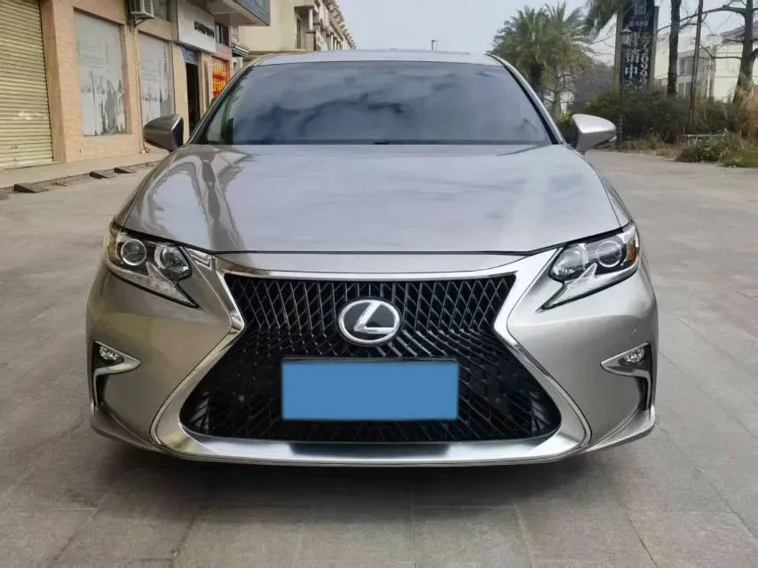 2017 Lexus ES 2.0L 167HP L4 6AT,autocango,china used car exporter,china ev exporter,chinese used car exporter,chinese used ev exporter