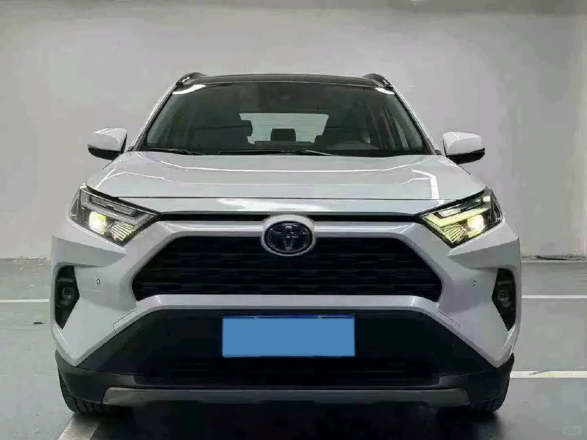 2024 Toyota RAV4 2.0L 171HP L4 CVT,autocango,china used car exporter,china ev exporter,chinese used car exporter,chinese used ev exporter