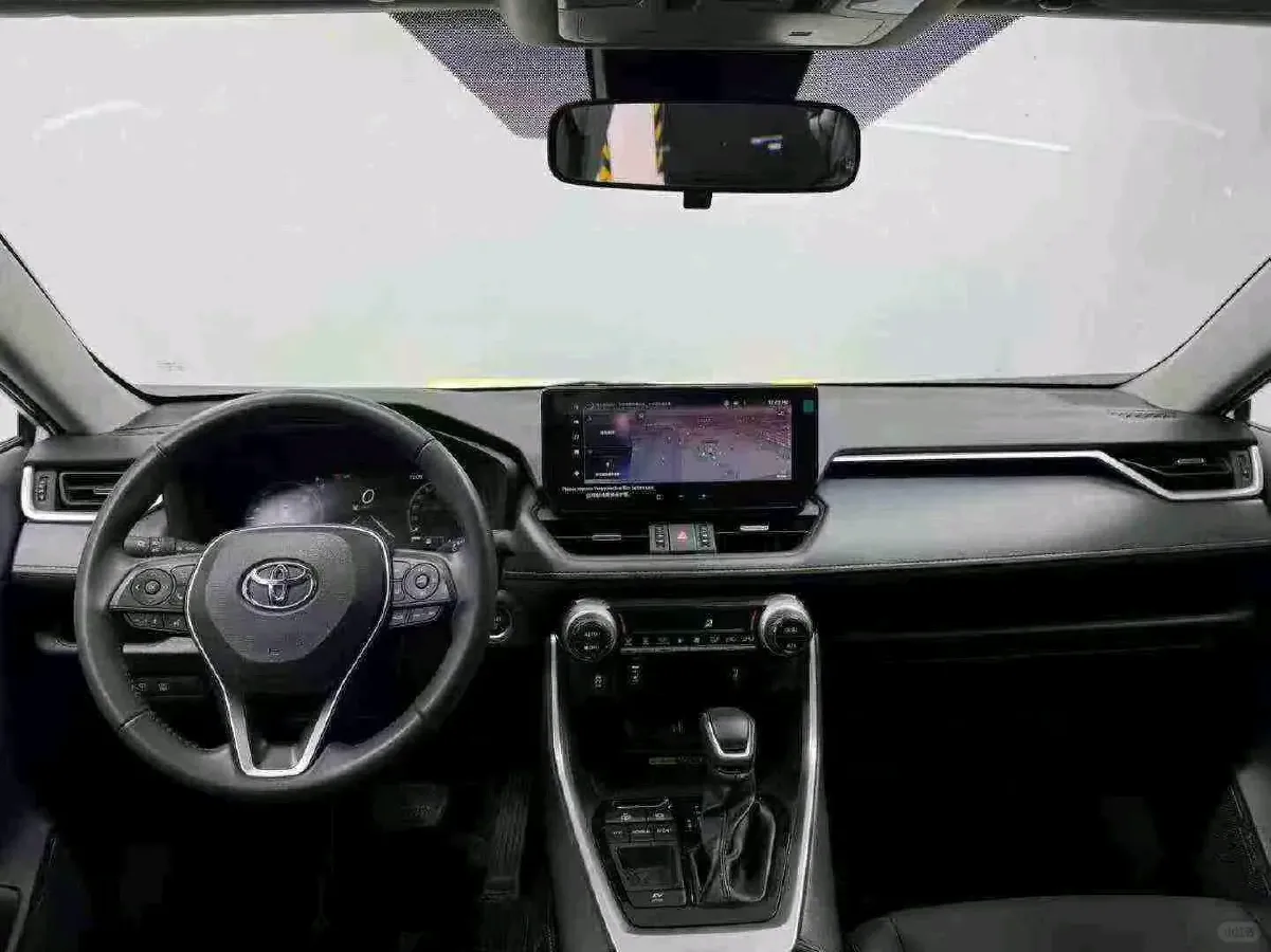 2024 Toyota RAV4 2.0L 171HP L4 CVT,autocango,china used car exporter,china ev exporter,chinese used car exporter,chinese used ev exporter