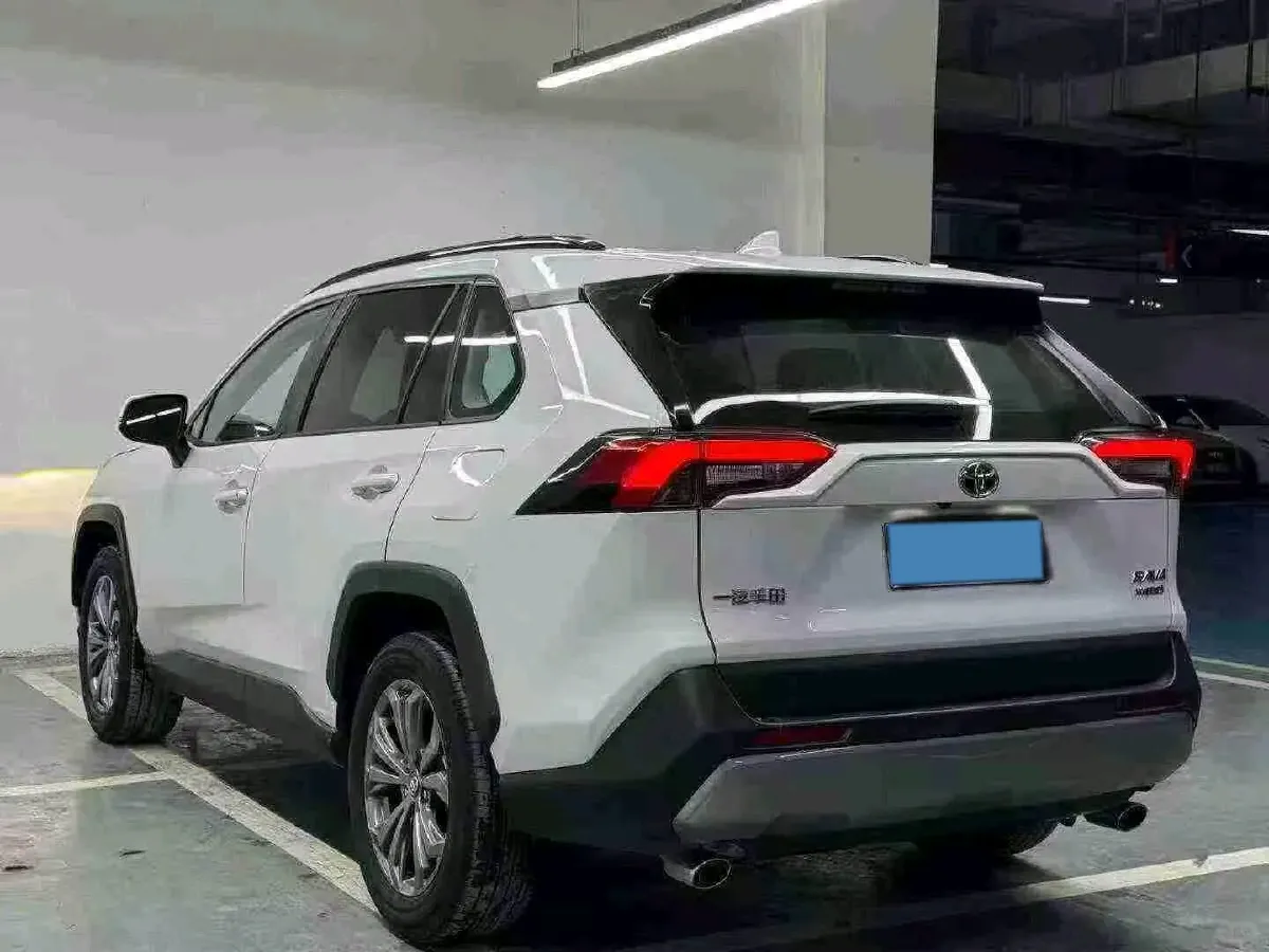 2024 Toyota RAV4 2.0L 171HP L4 CVT,autocango,china used car exporter,china ev exporter,chinese used car exporter,chinese used ev exporter