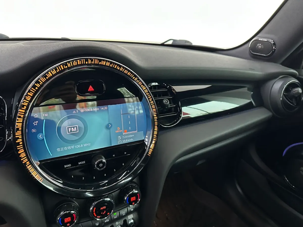 2022 MINI JCW 2.0T 231HP L4 8AT,autocango,china used car exporter,china ev exporter,chinese used car exporter,chinese used ev exporter