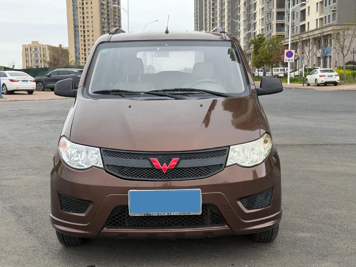 2018 WuLing HongGuang 1.5L 105HP L4 5MT,autocango,china used car exporter,china ev exporter,chinese used car exporter,chinese used ev exporter