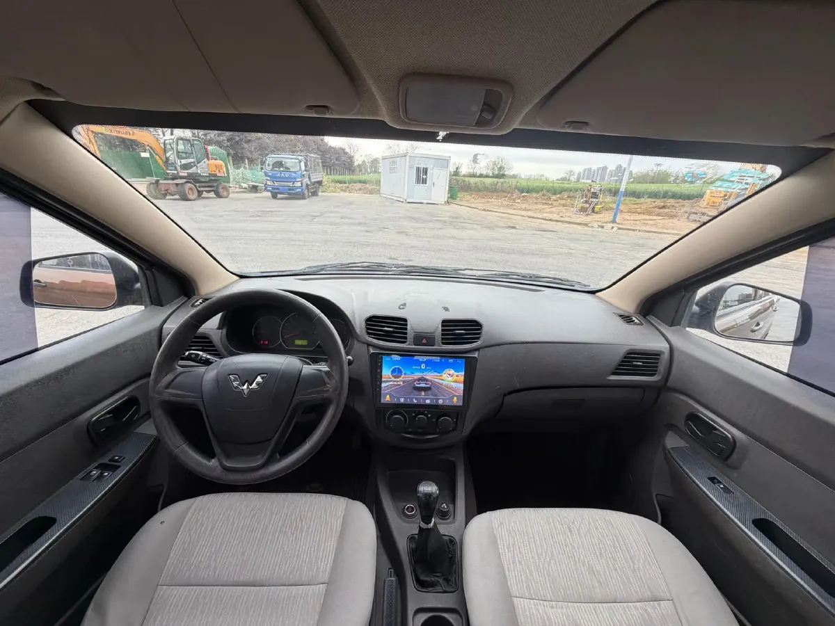 2018 WuLing HongGuang 1.5L 105HP L4 5MT,autocango,china used car exporter,china ev exporter,chinese used car exporter,chinese used ev exporter