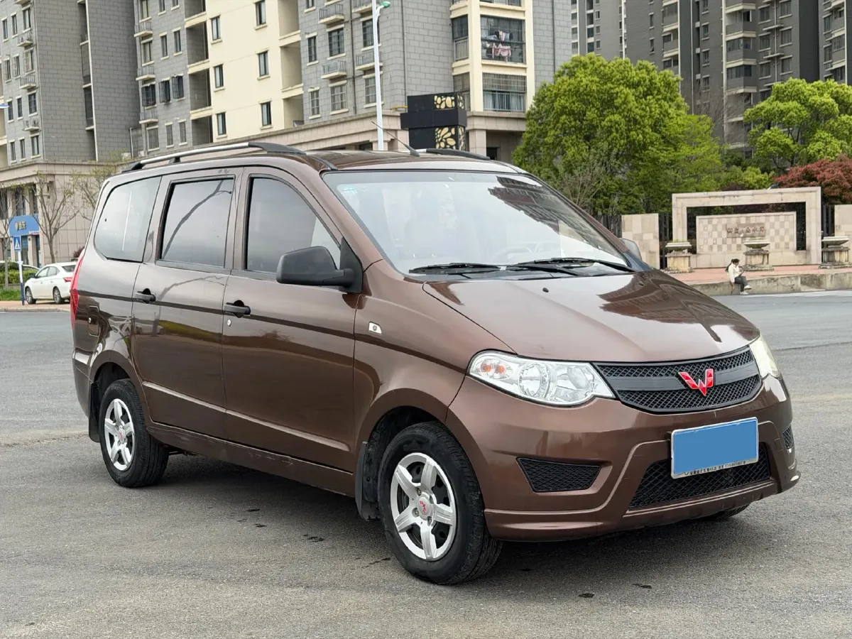 2018 WuLing HongGuang 1.5L 105HP L4 5MT,autocango,china used car exporter,china ev exporter,chinese used car exporter,chinese used ev exporter