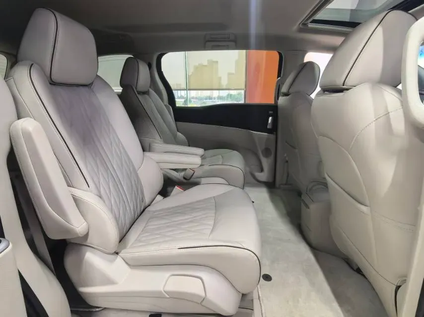 2022 Buick GL8 2.0T 237HP L4 9AT,autocango,china used car exporter,china ev exporter,chinese used car exporter,chinese used ev exporter