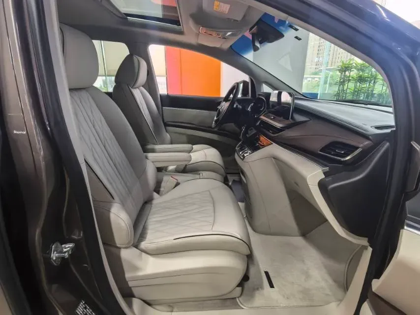 2022 Buick GL8 2.0T 237HP L4 9AT,autocango,china used car exporter,china ev exporter,chinese used car exporter,chinese used ev exporter