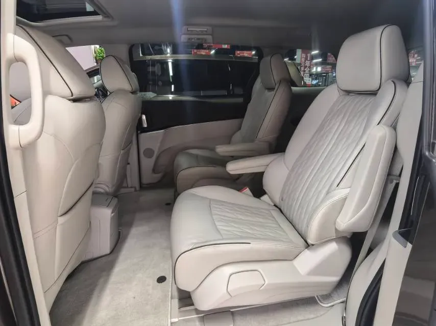 2022 Buick GL8 2.0T 237HP L4 9AT,autocango,china used car exporter,china ev exporter,chinese used car exporter,chinese used ev exporter
