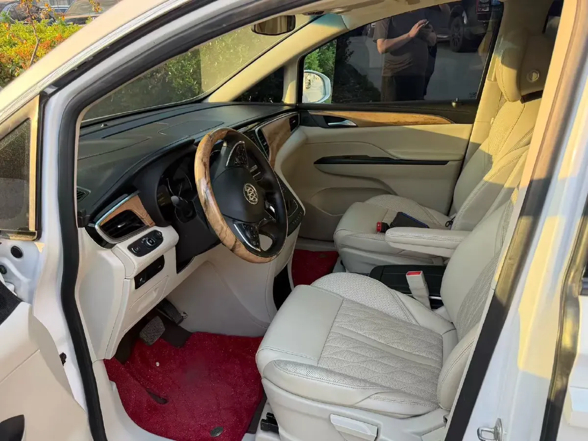 2018 Buick GL8 2.0T 260HP L4 6AT,autocango,china used car exporter,china ev exporter,chinese used car exporter,chinese used ev exporter