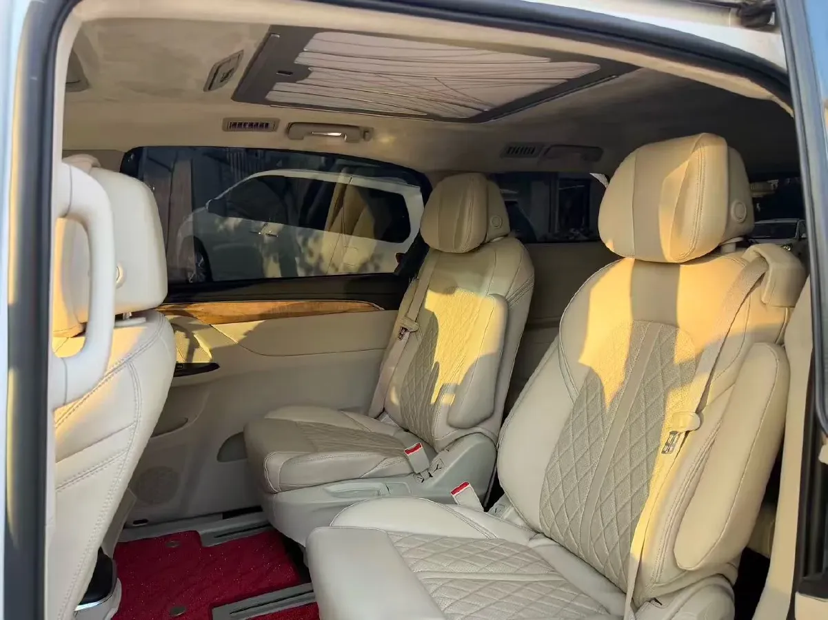 2018 Buick GL8 2.0T 260HP L4 6AT,autocango,china used car exporter,china ev exporter,chinese used car exporter,chinese used ev exporter