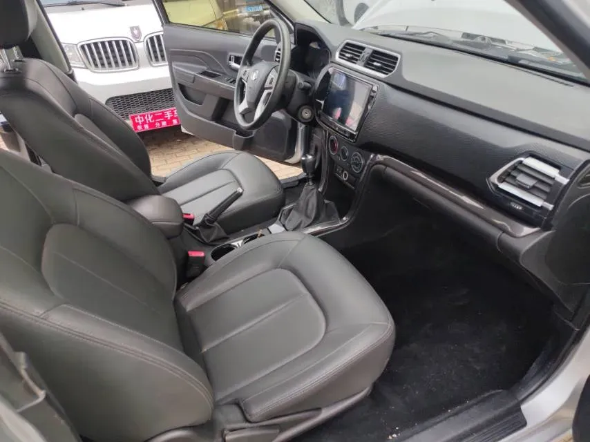 2021 Great Wall Wingle 5 2.0T 139HP L4 6MT,autocango,china used car exporter,china ev exporter,chinese used car exporter,chinese used ev exporter