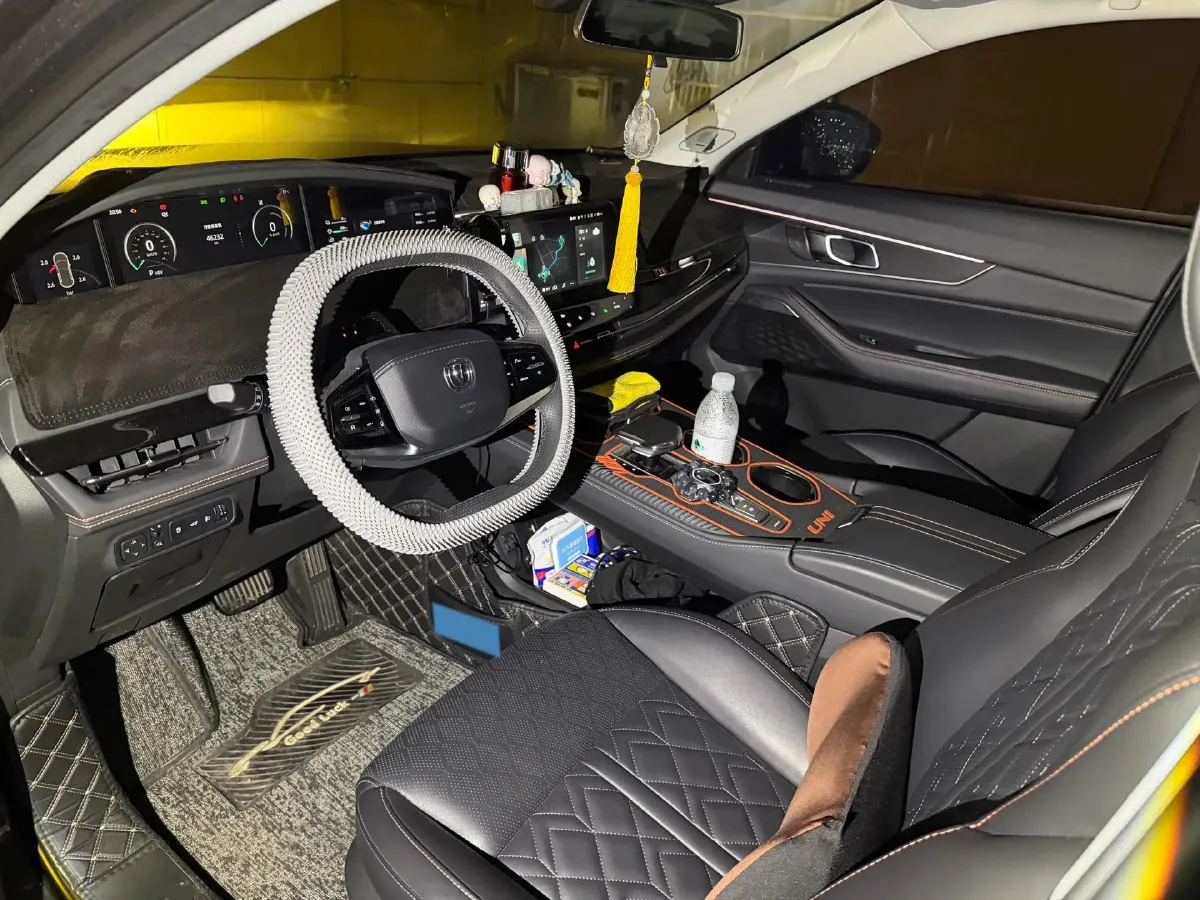 2023 ChangAn UNI-K iDD 1.5T 170HP L4 6TCT PHEV 28.39KWH,autocango,china used car exporter,china ev exporter,chinese used car exporter,chinese used ev exporter