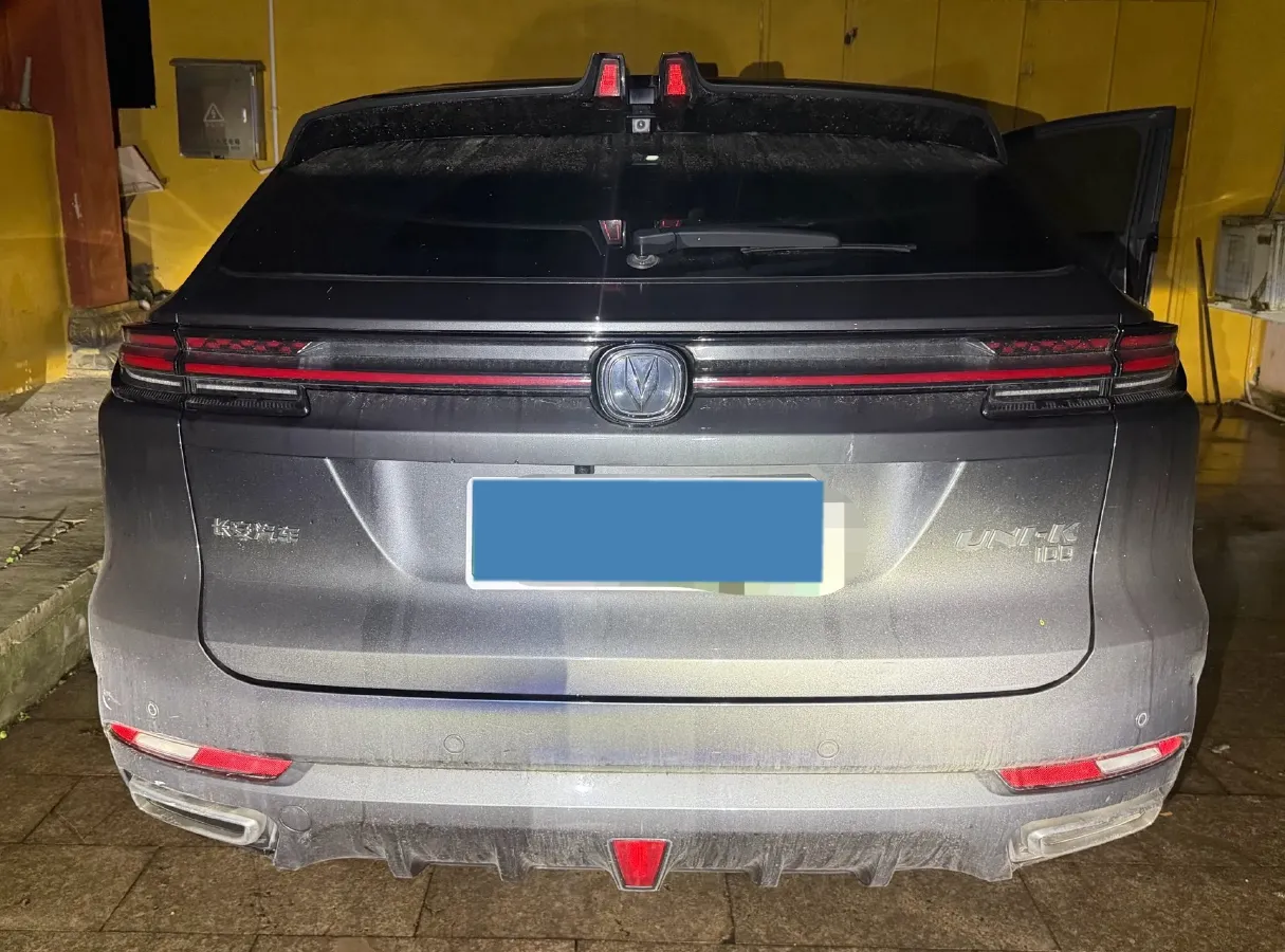 2023 ChangAn UNI-K iDD 1.5T 170HP L4 6TCT PHEV 28.39KWH,autocango,china used car exporter,china ev exporter,chinese used car exporter,chinese used ev exporter