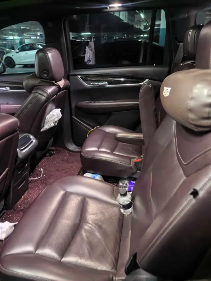 2021 Cadillac XT6 2.0T 237HP L4 9AT,autocango,china used car exporter,china ev exporter,chinese used car exporter,chinese used ev exporter