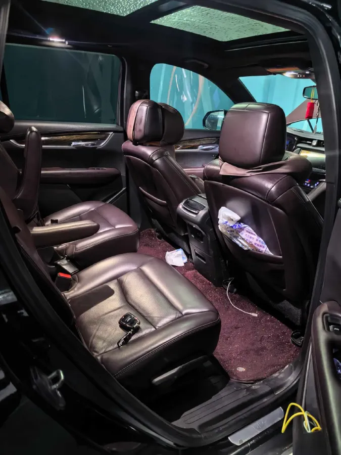 2021 Cadillac XT6 2.0T 237HP L4 9AT,autocango,china used car exporter,china ev exporter,chinese used car exporter,chinese used ev exporter