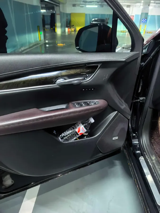 2021 Cadillac XT6 2.0T 237HP L4 9AT,autocango,china used car exporter,china ev exporter,chinese used car exporter,chinese used ev exporter