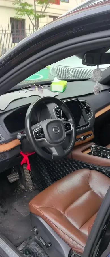 2025 Volvo XC90 2.0T 250HP L4 8AT,autocango,china used car exporter,china ev exporter,chinese used car exporter,chinese used ev exporter