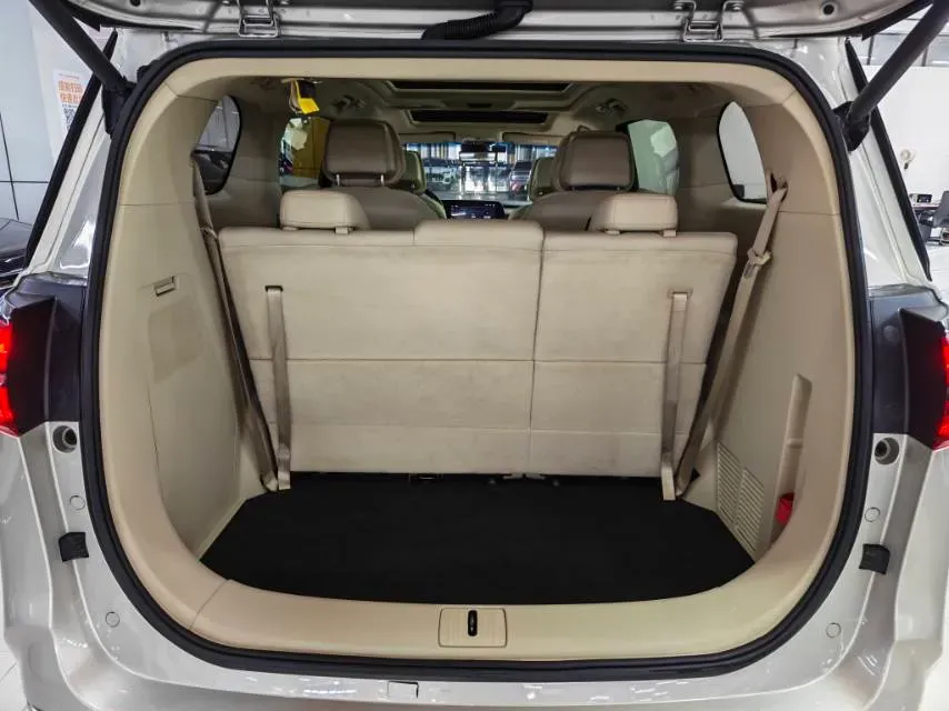 2022 Buick GL8 2.0T 237HP L4 9AT,autocango,china used car exporter,china ev exporter,chinese used car exporter,chinese used ev exporter