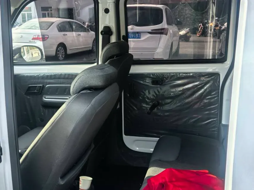 2025 WuLing ZhiGuang BEV 17.7KWH,autocango,china used car exporter,china ev exporter,chinese used car exporter,chinese used ev exporter