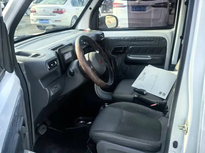 2025 WuLing ZhiGuang BEV 17.7KWH,autocango,china used car exporter,china ev exporter,chinese used car exporter,chinese used ev exporter