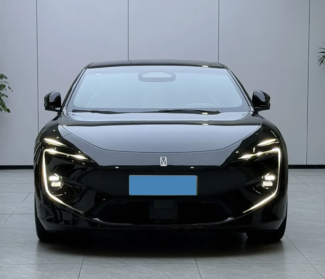 2025 Avatr 12 1.5T 156HP L4 REEV 39.05KWH,autocango,china used car exporter,china ev exporter,chinese used car exporter,chinese used ev exporter