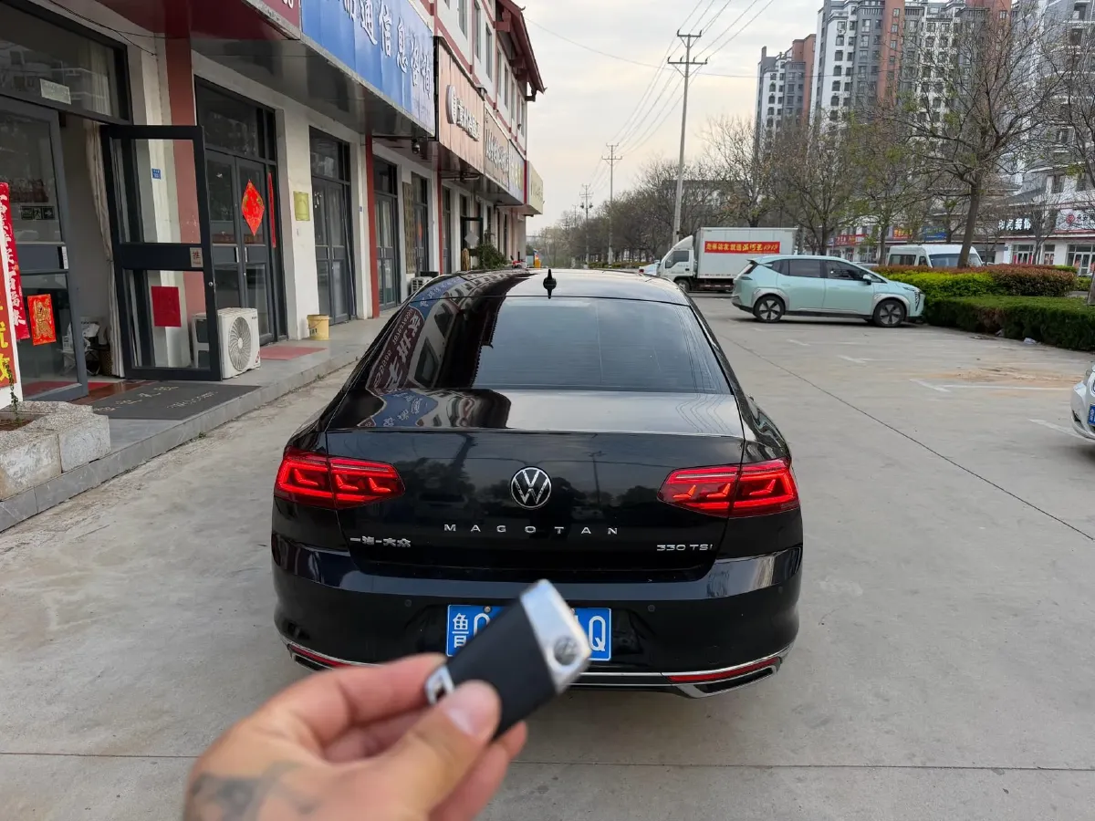 2020 Volkswagen Magotan 2.0T 186HP L4 7DCT,autocango,china used car exporter,china ev exporter,chinese used car exporter,chinese used ev exporter