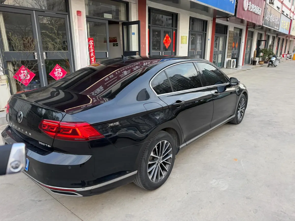 2020 Volkswagen Magotan 2.0T 186HP L4 7DCT,autocango,china used car exporter,china ev exporter,chinese used car exporter,chinese used ev exporter