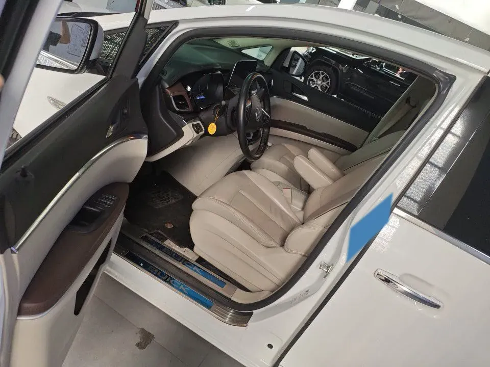 2021 Buick GL8 2.0T 237HP L4 9AT,autocango,china used car exporter,china ev exporter,chinese used car exporter,chinese used ev exporter