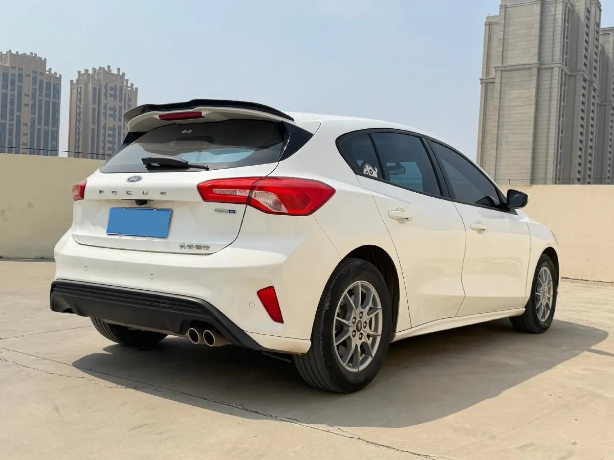 2021 Ford Focus 1.5T 174HP L3 8AT,autocango,china used car exporter,china ev exporter,chinese used car exporter,chinese used ev exporter